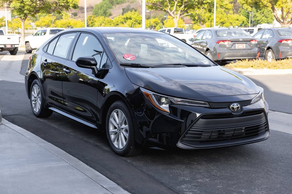 New 2026 Toyota Corolla LE FWD image 3