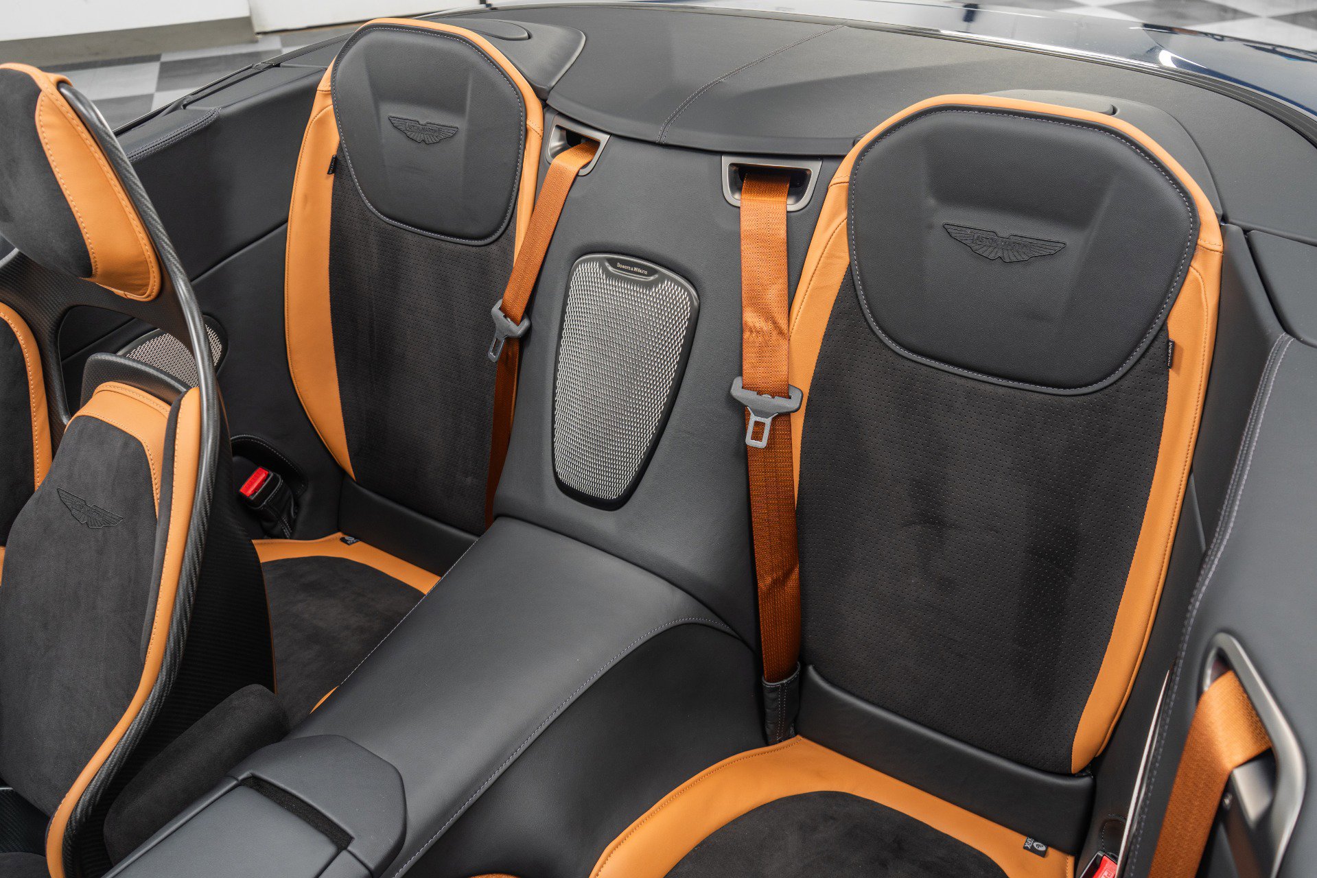 Used 2024 Aston Martin DB12 Volante -Carbon Fiber Bucket S image 16