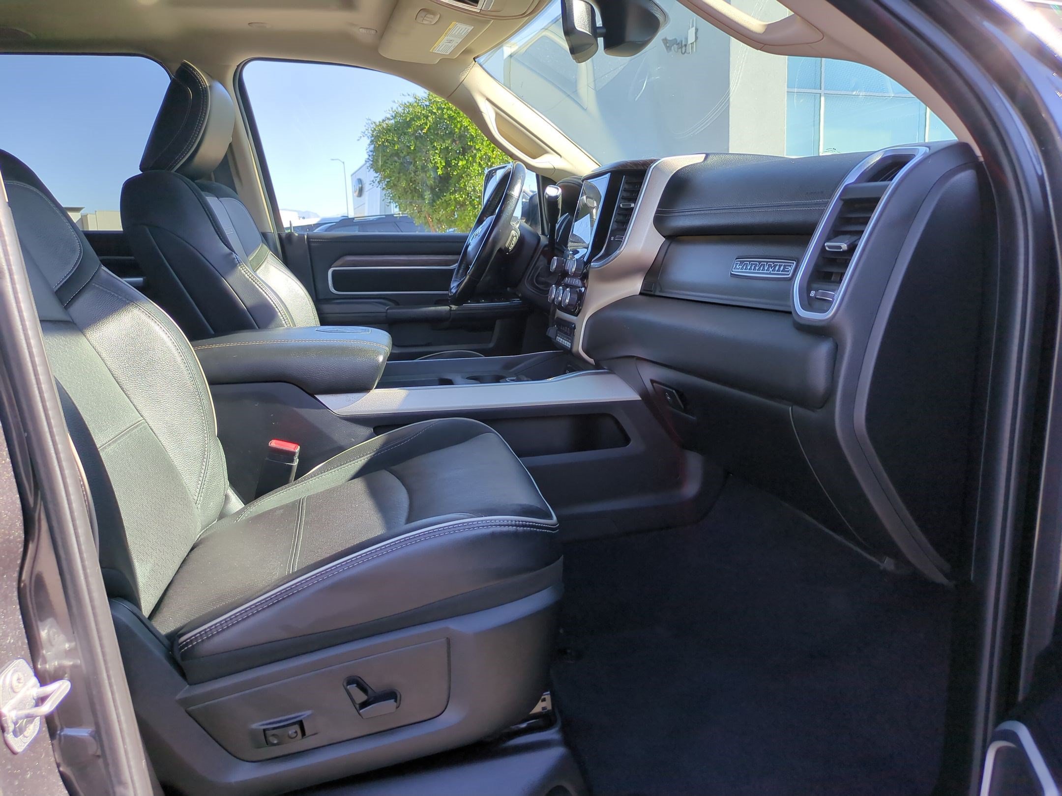Used 2019 RAM 3500 Laramie AWD/4WD image 31