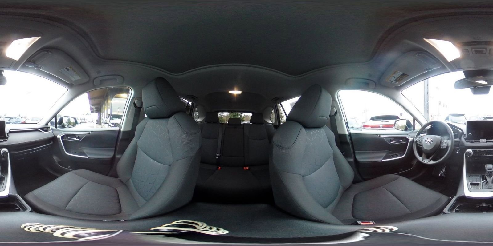 Used 2025 Toyota RAV4 XLE image 44