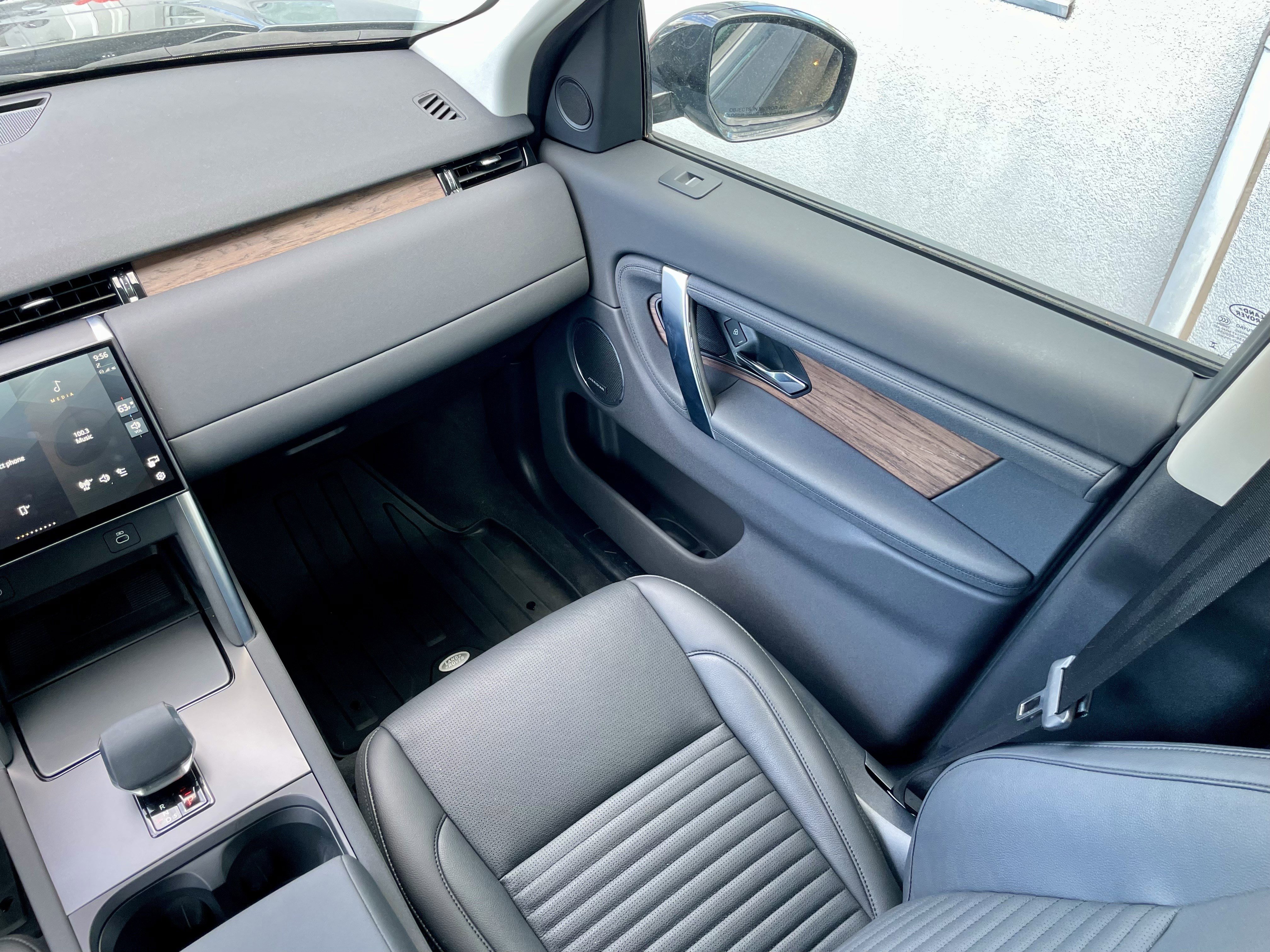 Certified 2024 Land Rover Discovery Sport S image 18