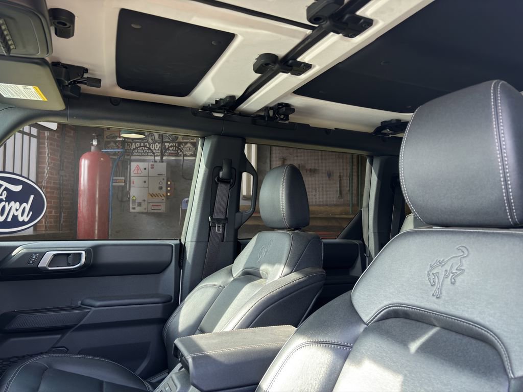 Used 2025 Ford Bronco Badlands AWD/4WD image 16