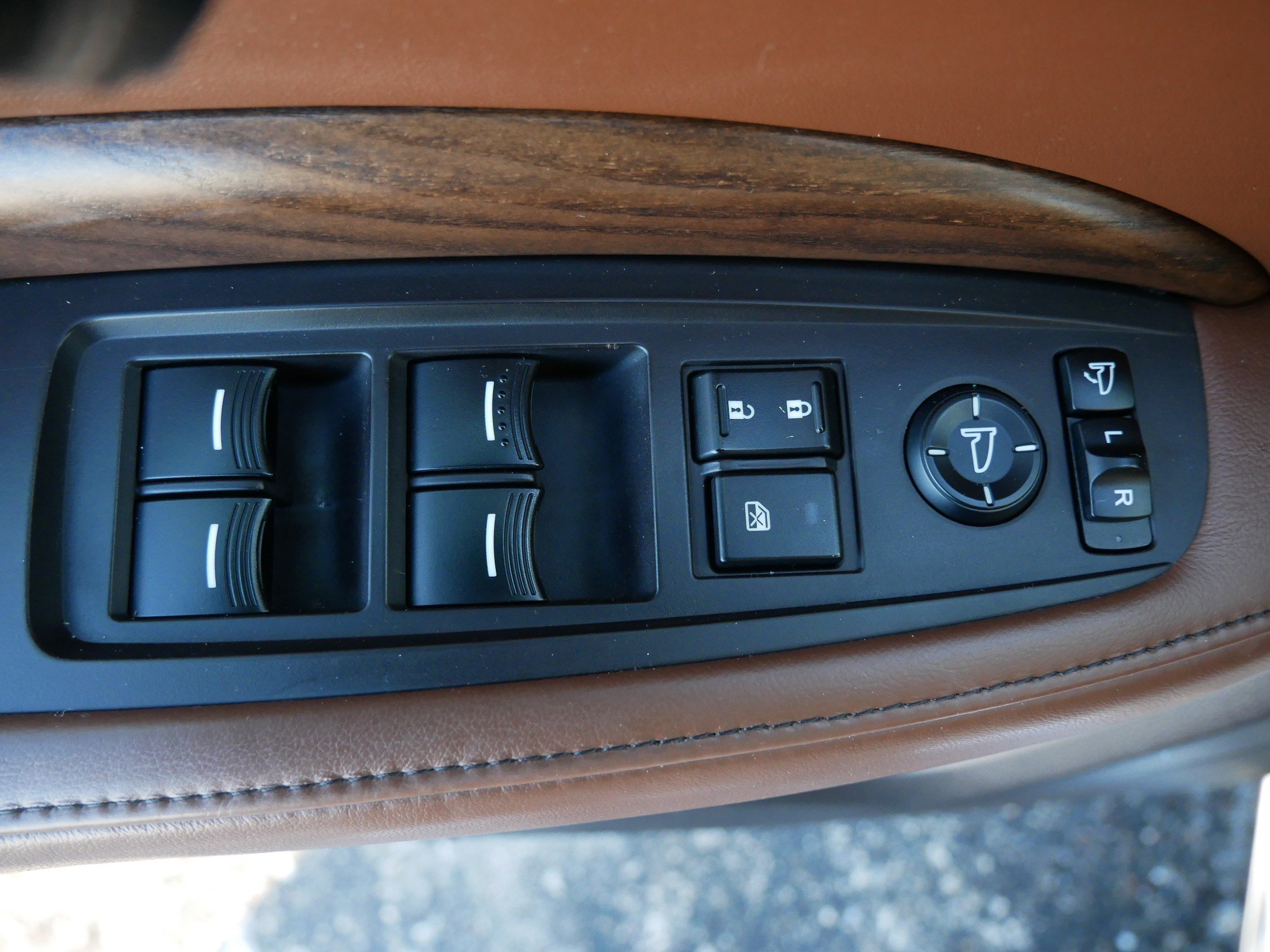 Used 2017 Acura MDX SH-AWD w/ Advance Package image 28