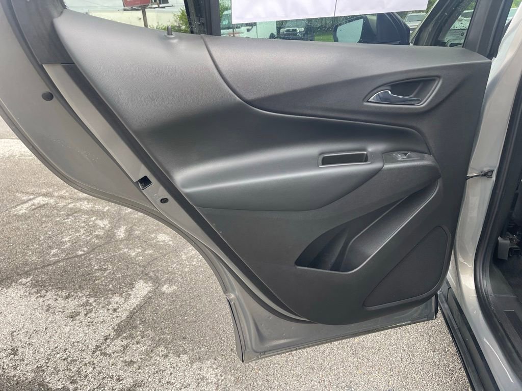 Used 2019 Chevrolet Equinox LT FWD image 16