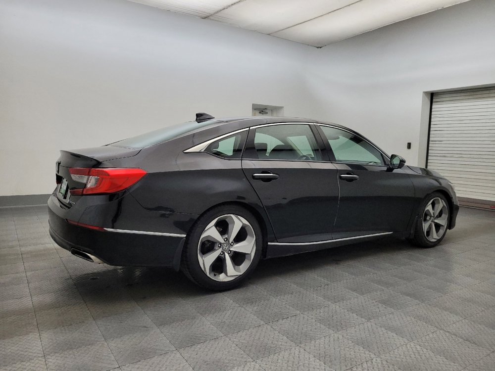Used 2018 Honda Accord Touring image 10