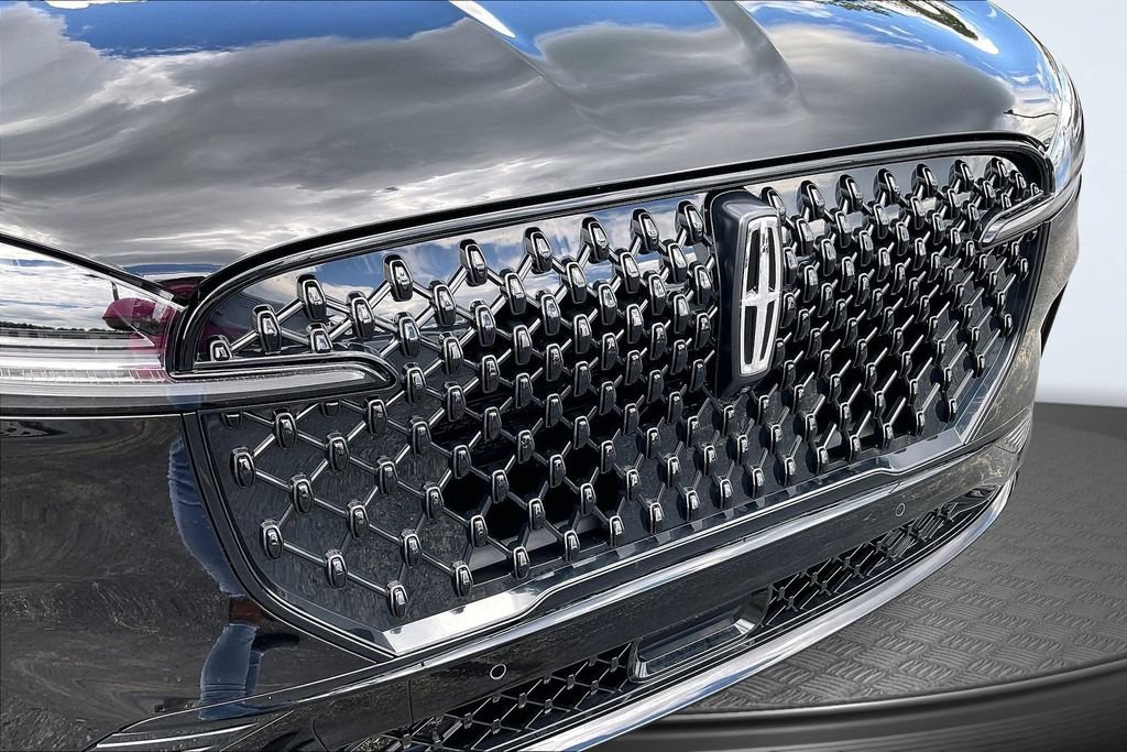 Used 2026 Lincoln Aviator AWD w/ Jet Appearance Package image 31