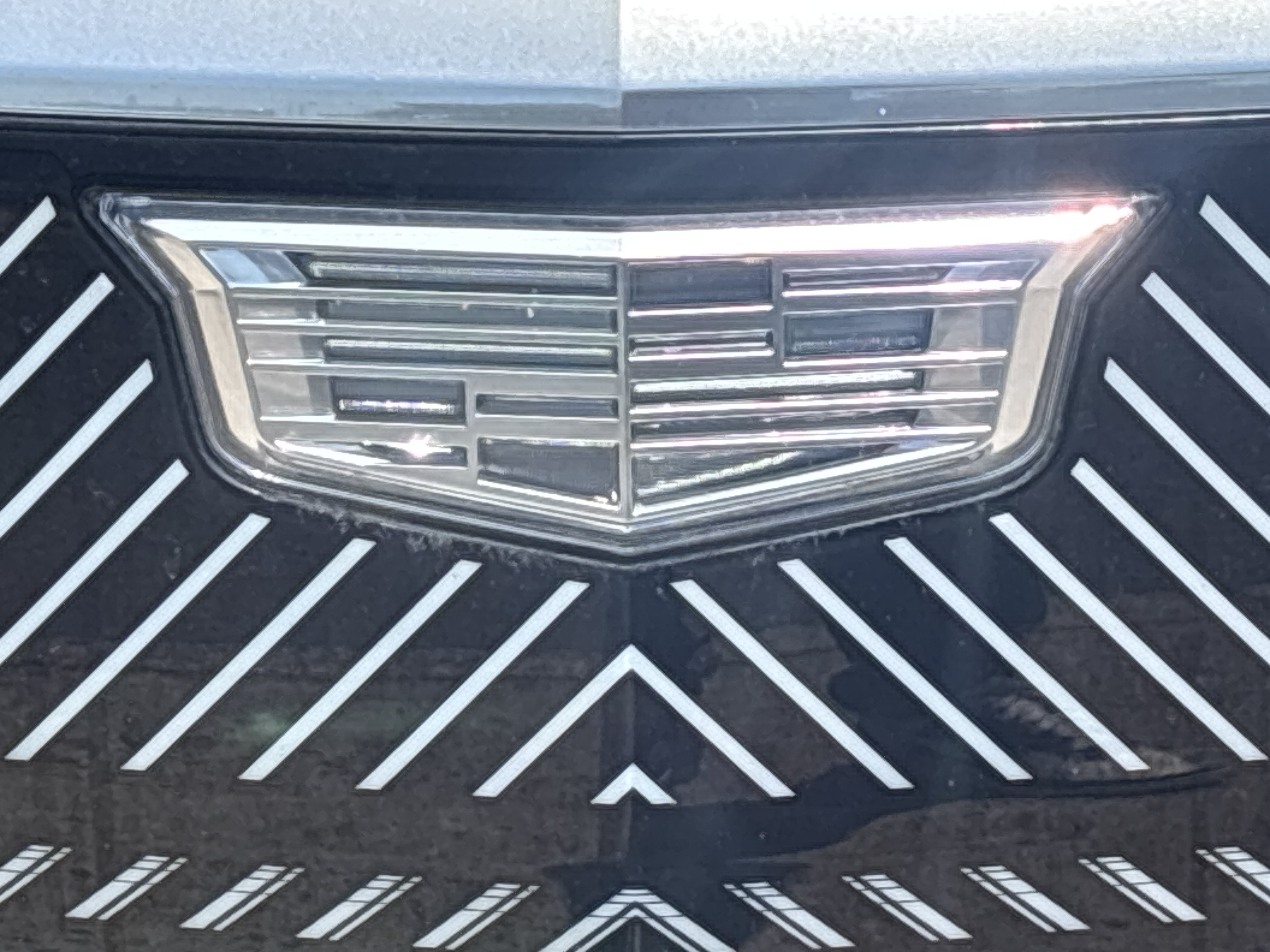 Used 2025 Cadillac Optiq Luxury 2 AWD/4WD image 15