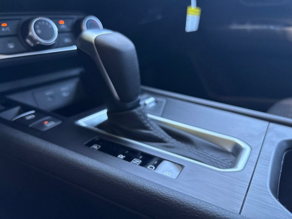 New 2026 Nissan Kicks S FWD image 19