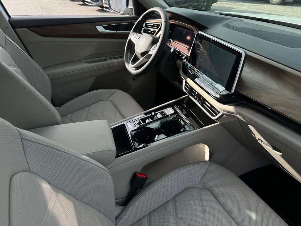 New 2026 Volkswagen Atlas SE image 10