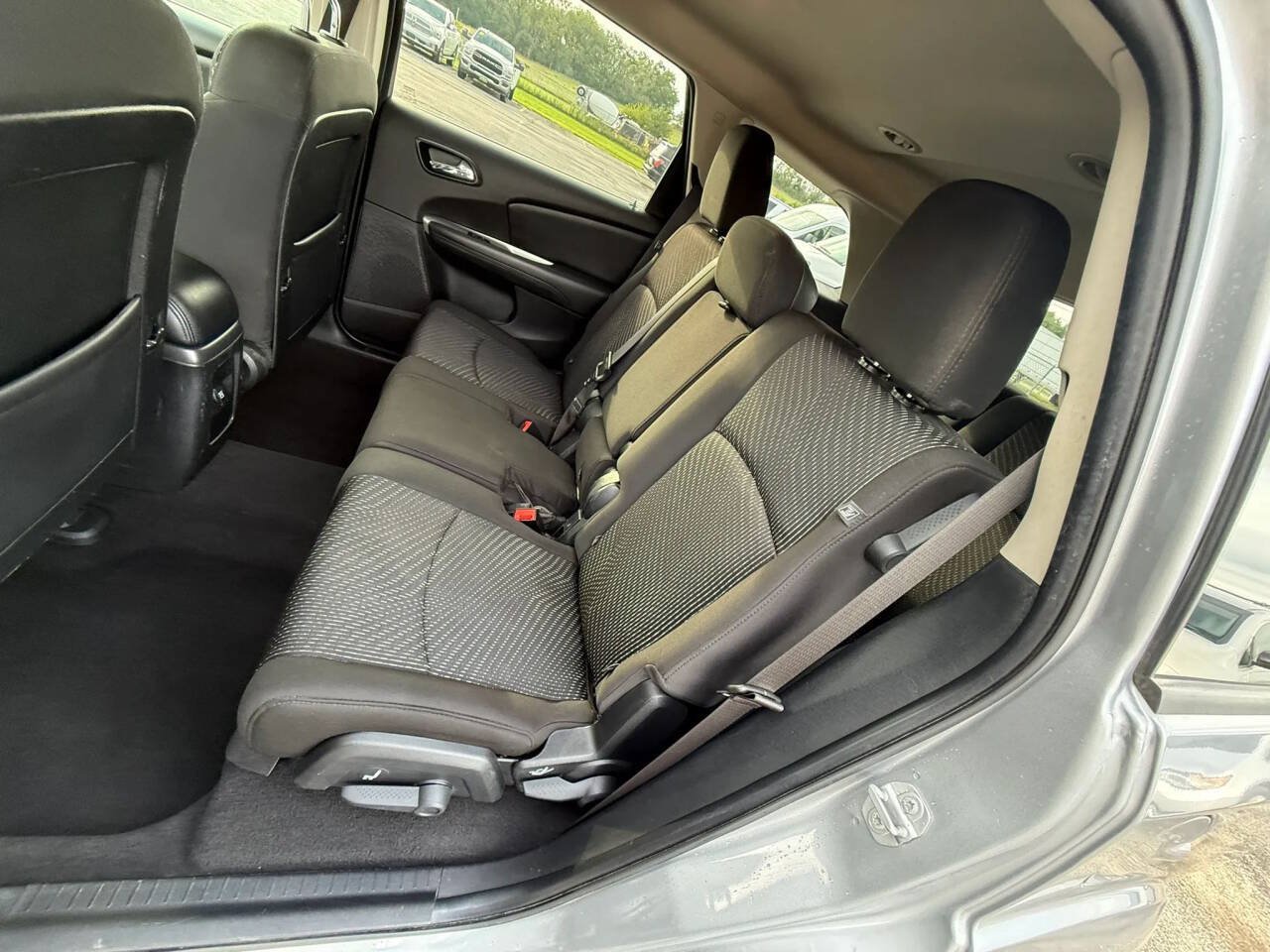Used 2020 Dodge Journey SE w/ SE Popular Equipment Group FWD image 8