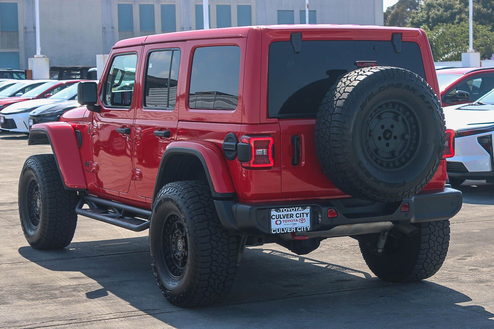 Used 2021 Jeep Wrangler Unlimited Rubicon AWD/4WD image 7