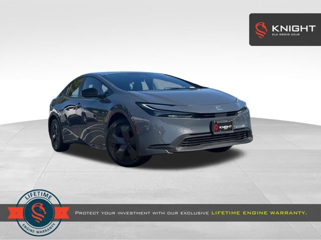 Used 2024 Toyota Prius LE image 1