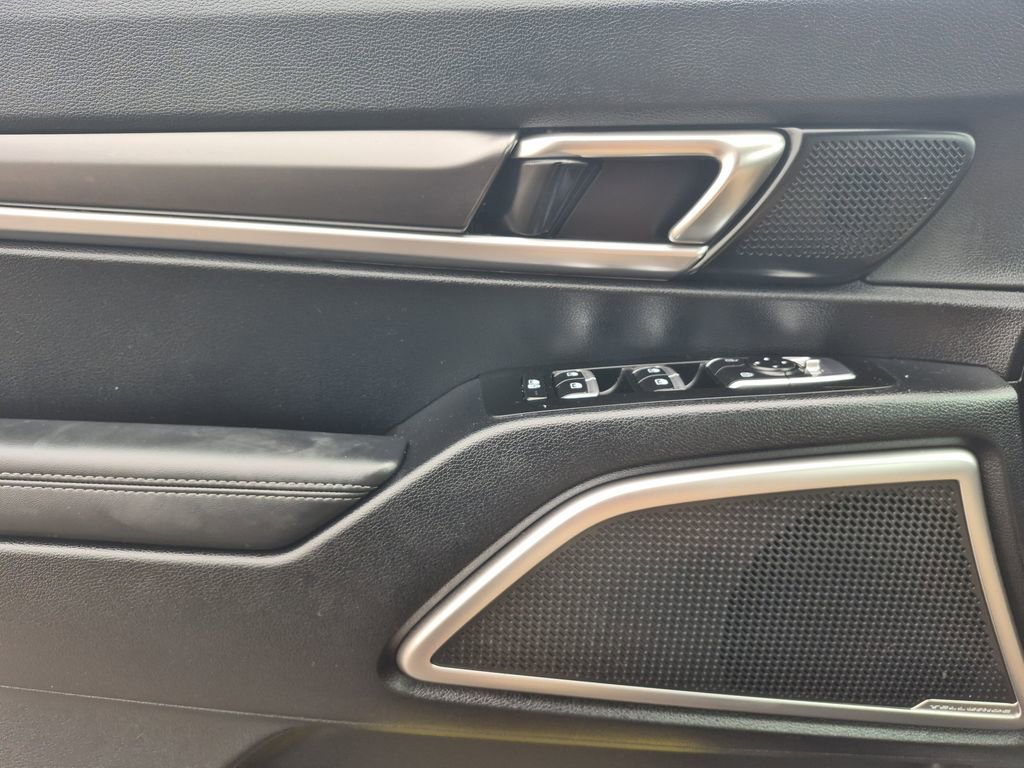 Certified 2024 Kia Telluride S w/ S Sunroof Package AWD/4WD image 8