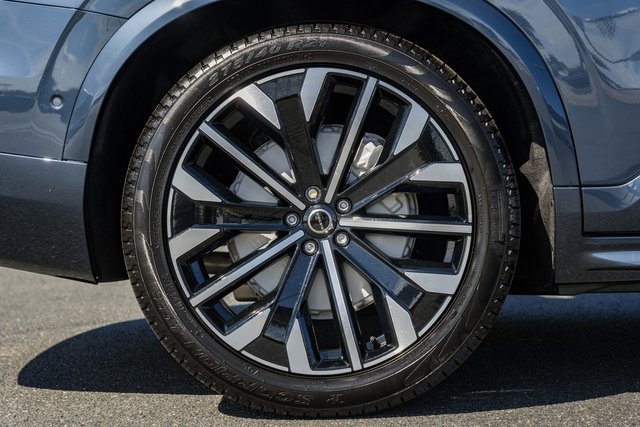 New 2026 Volvo XC90 B6 Ultra image 17