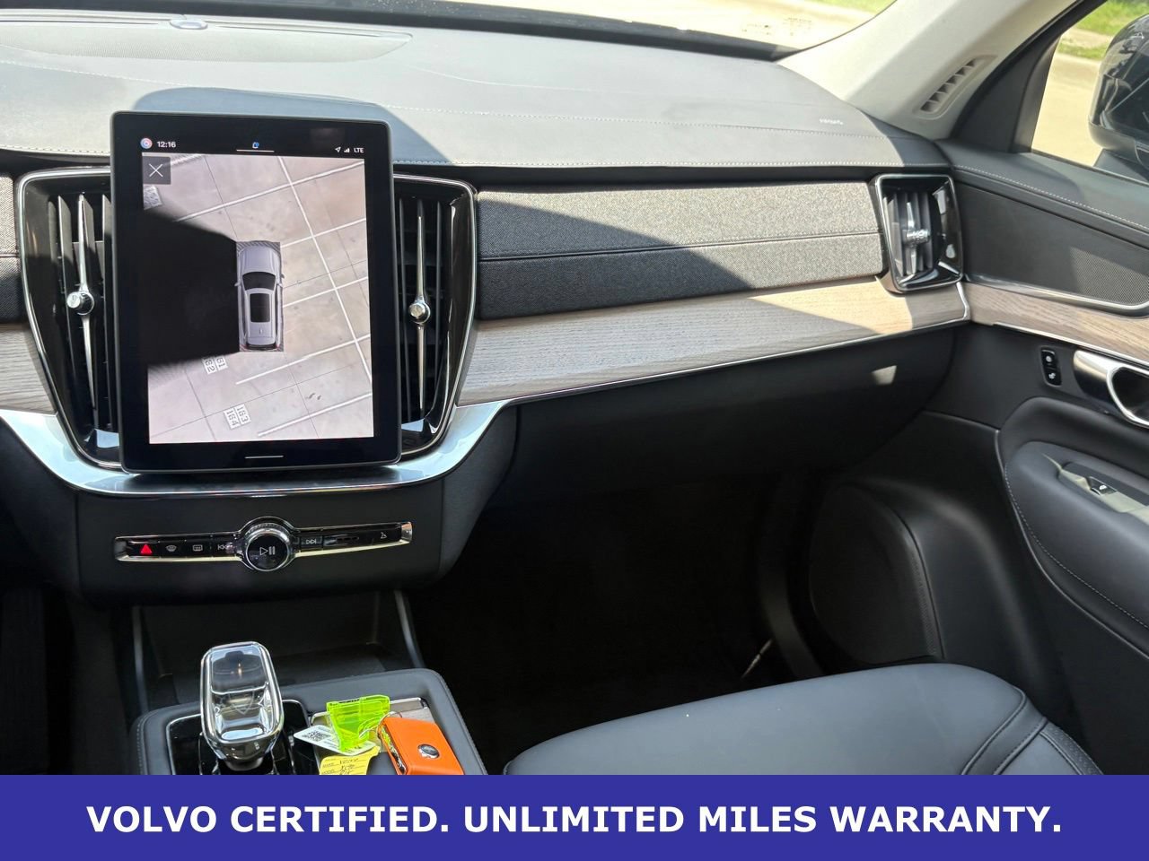 Certified 2025 Volvo XC90 B6 Plus AWD/4WD image 14