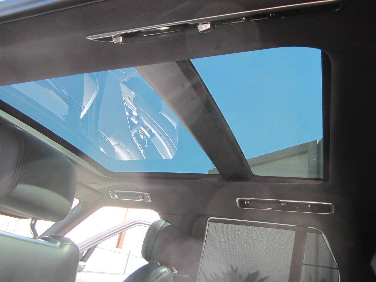 Used 2023 Land Rover Range Rover SE AWD/4WD image 35
