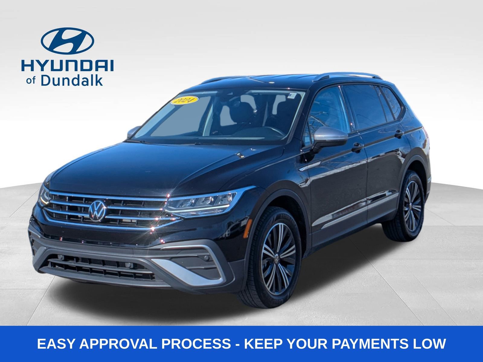 Used 2024 Volkswagen Tiguan Wolfsburg Edition image 1