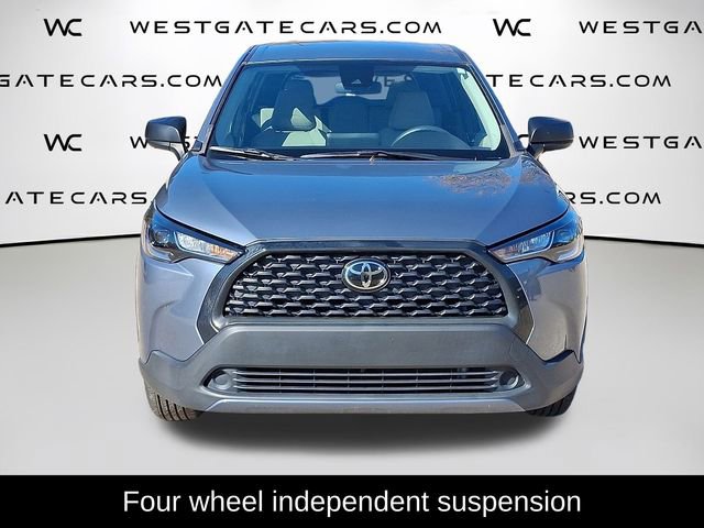 Used 2022 Toyota Corolla Cross L video 4