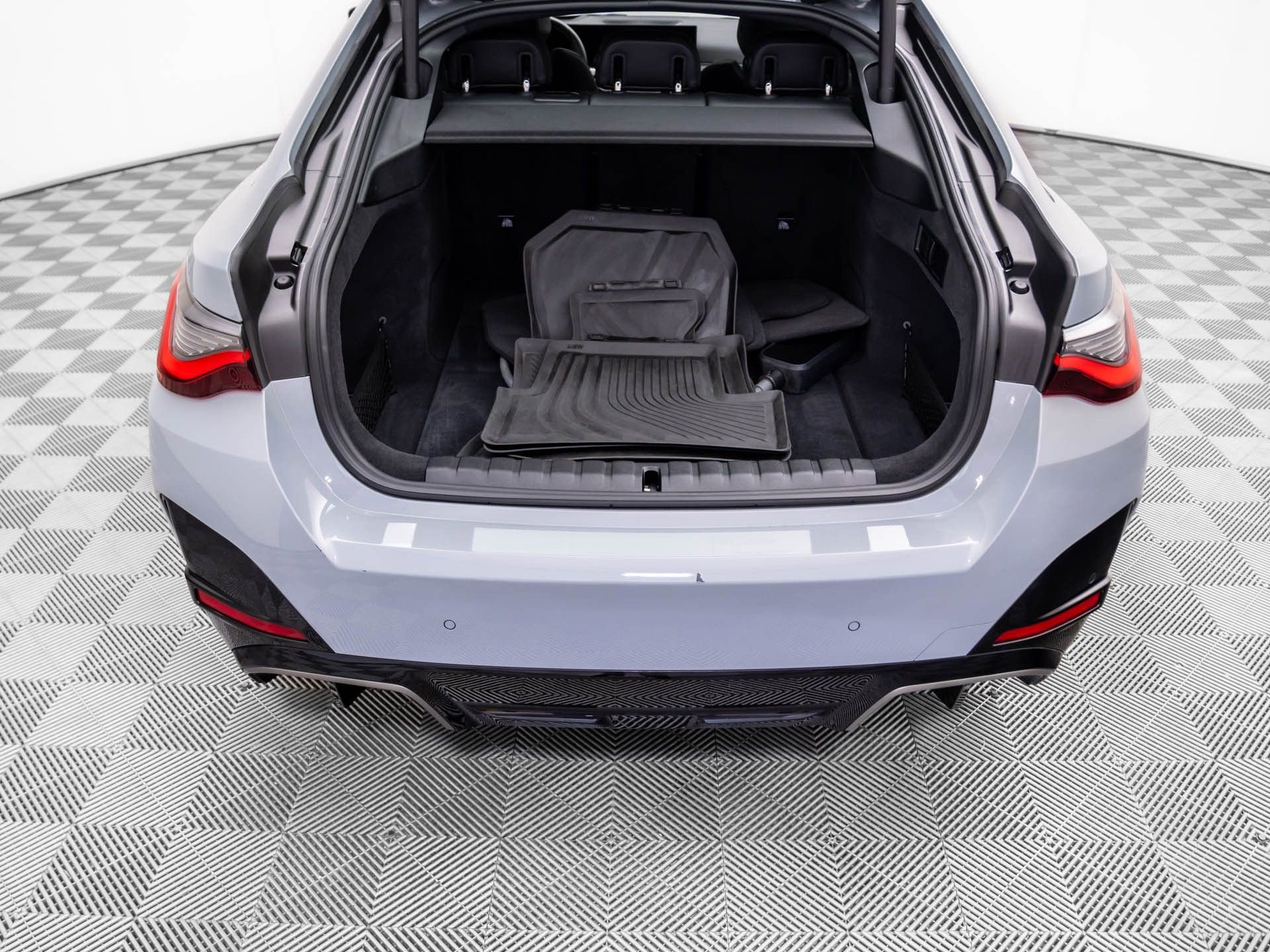 Used 2023 BMW i4 M50 w/ Premium Package image 36