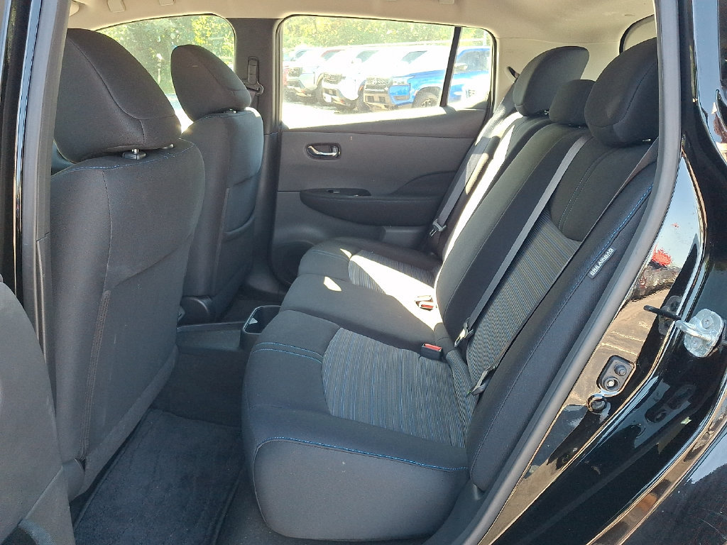 Certified 2023 Nissan Leaf SV Plus FWD image 11