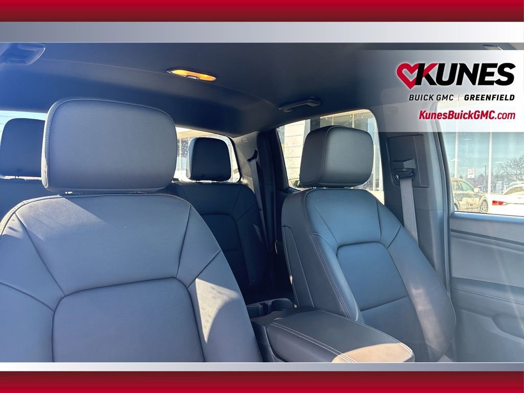 New 2025 GMC Canyon Elevation w/ Convenience Package image 46