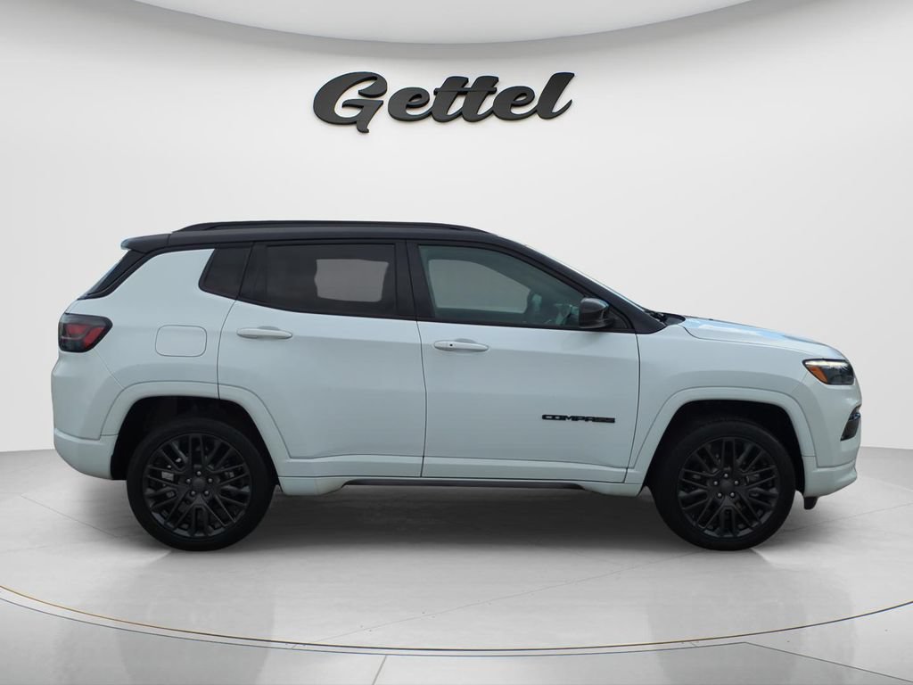 Used 2023 Jeep Compass High Altitude AWD/4WD image 4