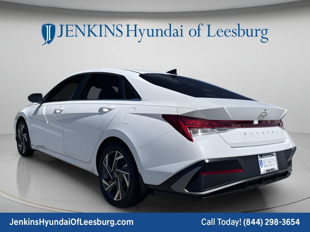 New 2026 Hyundai Elantra Limited FWD image 6