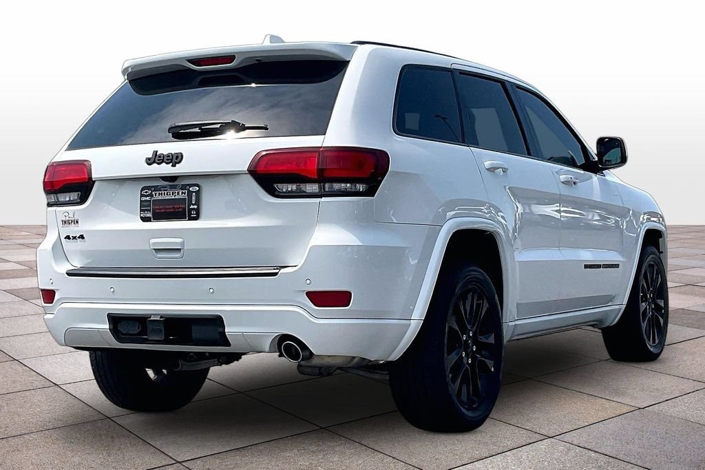 Used 2022 Jeep Grand Cherokee Laredo X AWD/4WD image 13