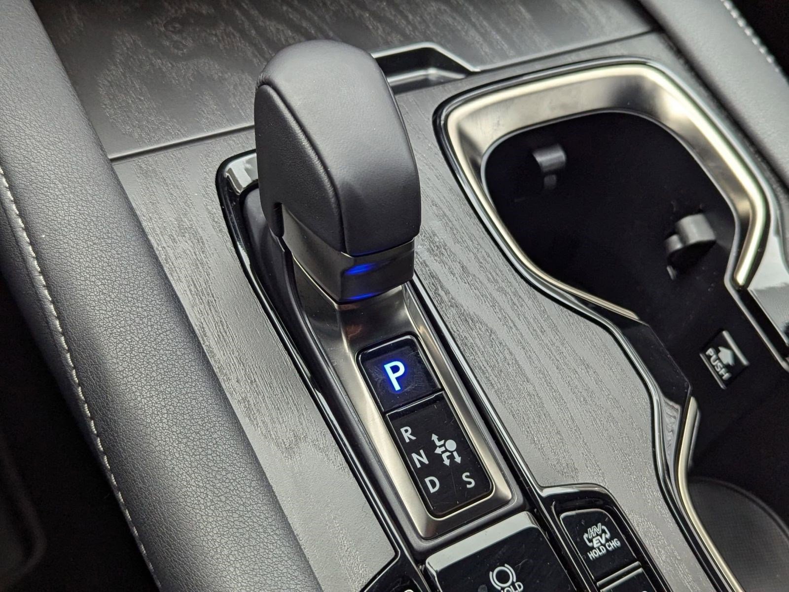 Certified 2025 Lexus RX 450h AWD w/ Luxury Package image 15