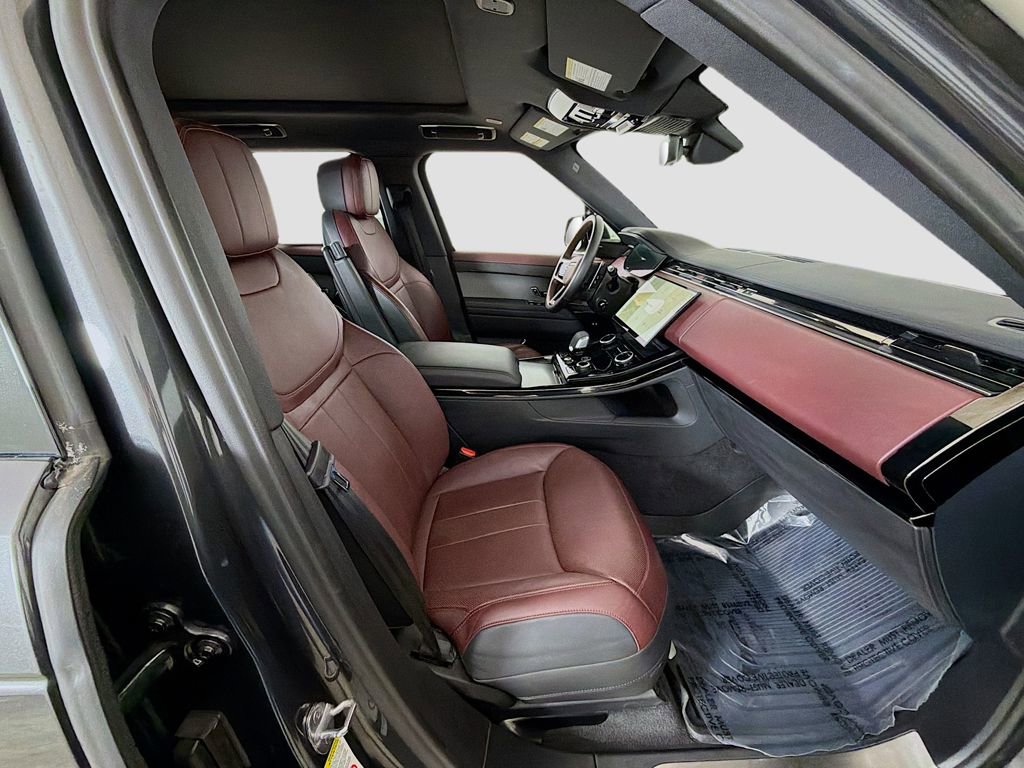 Used 2023 Land Rover Range Rover Sport SE Dynamic image 23