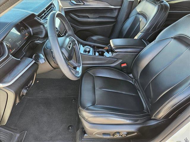 Used 2023 Jeep Grand Cherokee L Limited image 15