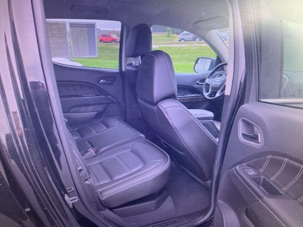 Used 2022 GMC Canyon Denali w/ Denali Black Edition Package image 3