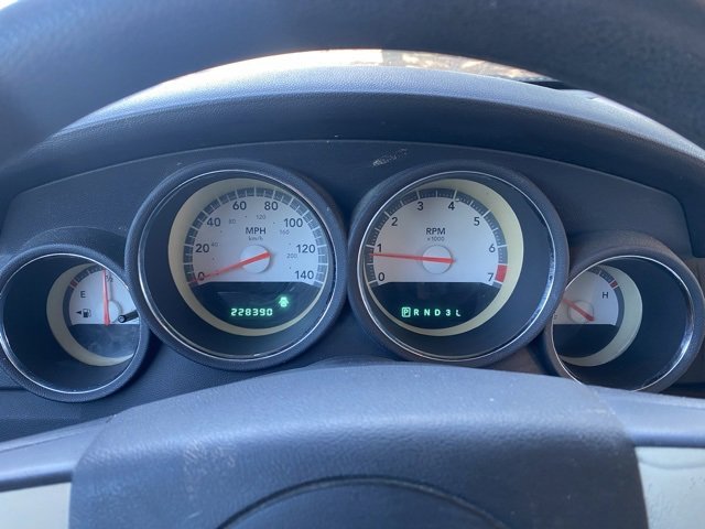 Used 2009 Dodge Charger SXT image 16