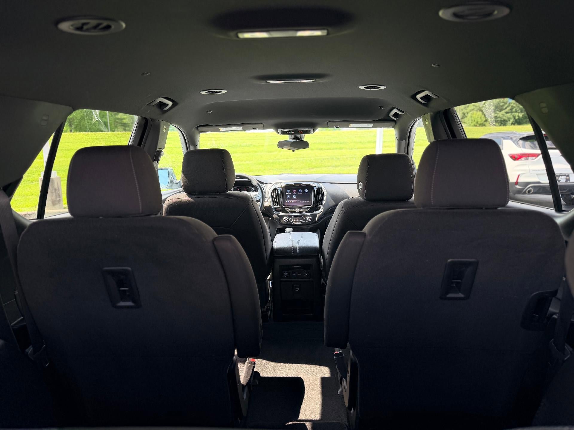 Used 2023 Chevrolet Traverse LT FWD image 10