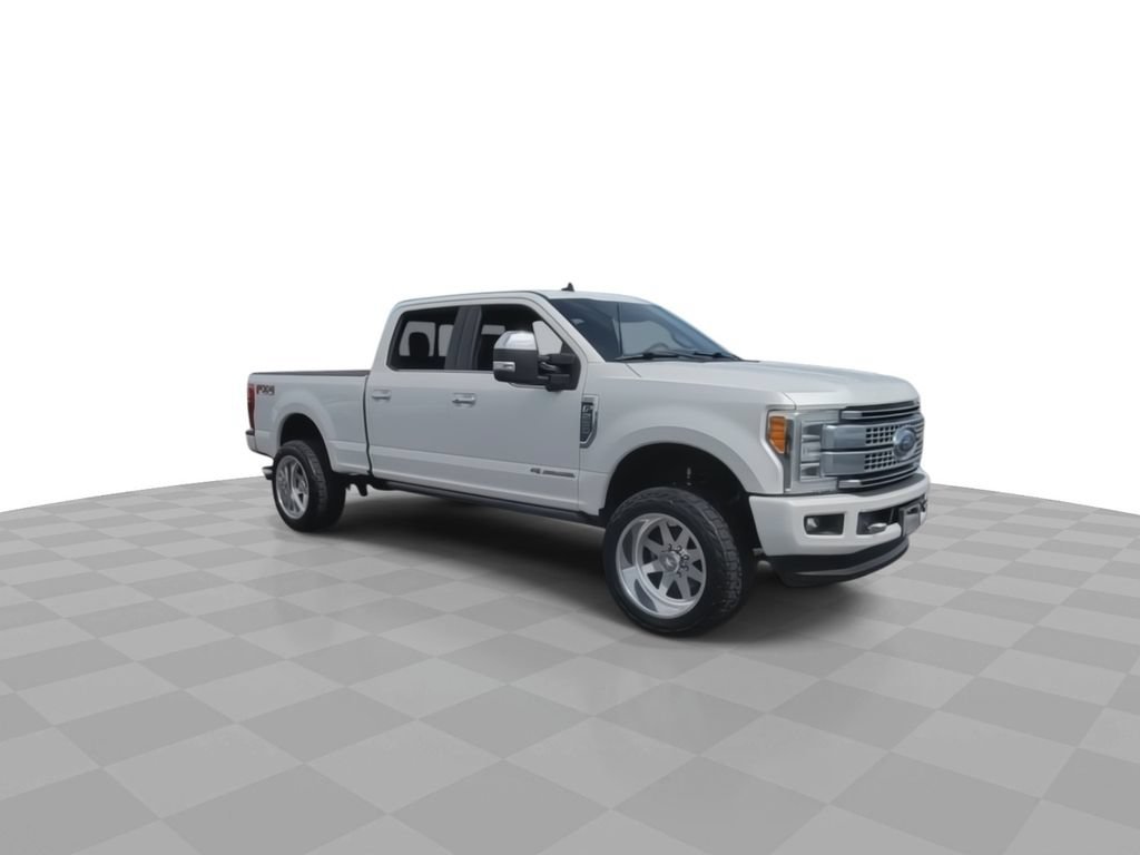 Used 2019 Ford F250 Platinum w/ Platinum Ultimate Package AWD/4WD image 2
