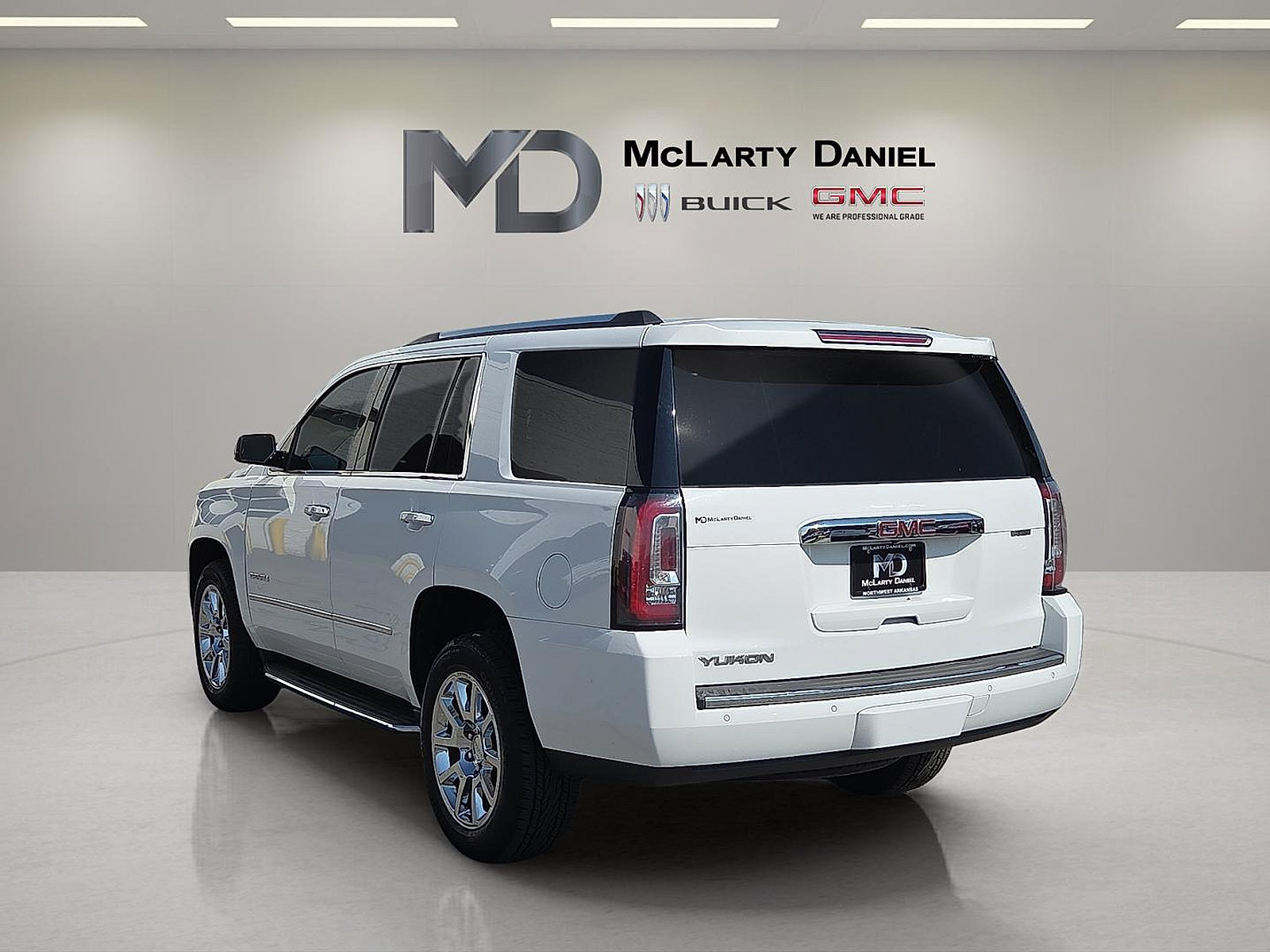 Certified 2017 GMC Yukon Denali AWD/4WD image 13