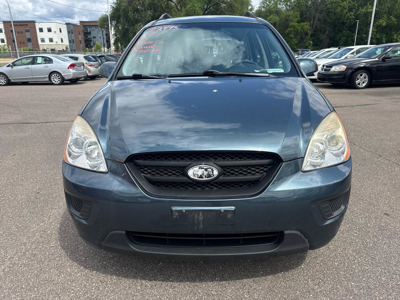 Used 2009 Kia Rondo LX FWD image 2