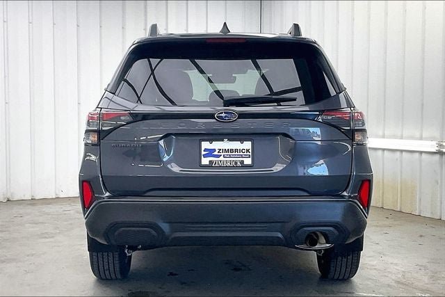 Used 2025 Subaru Forester Premium AWD/4WD image 4