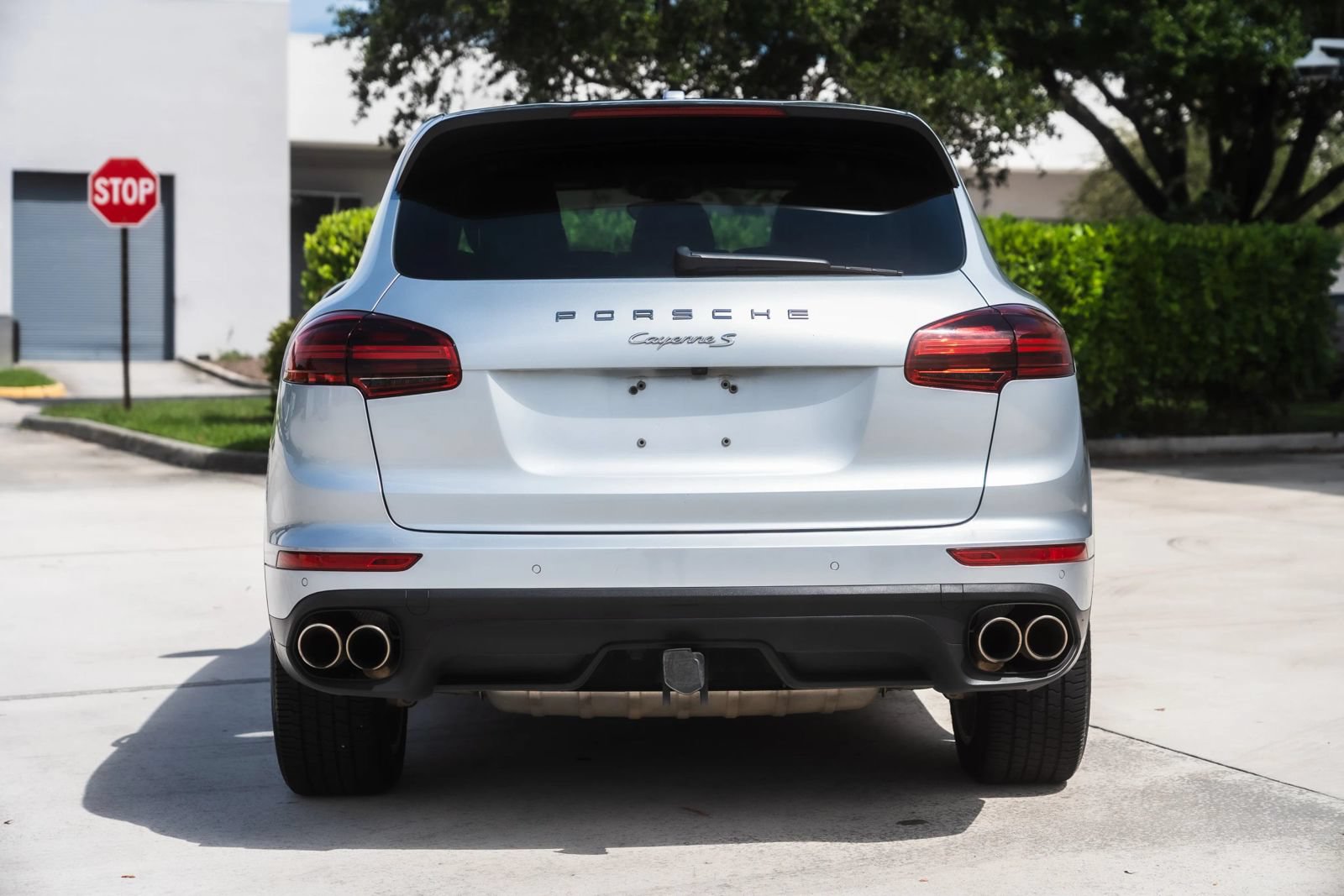 Used 2016 Porsche Cayenne S AWD/4WD image 7