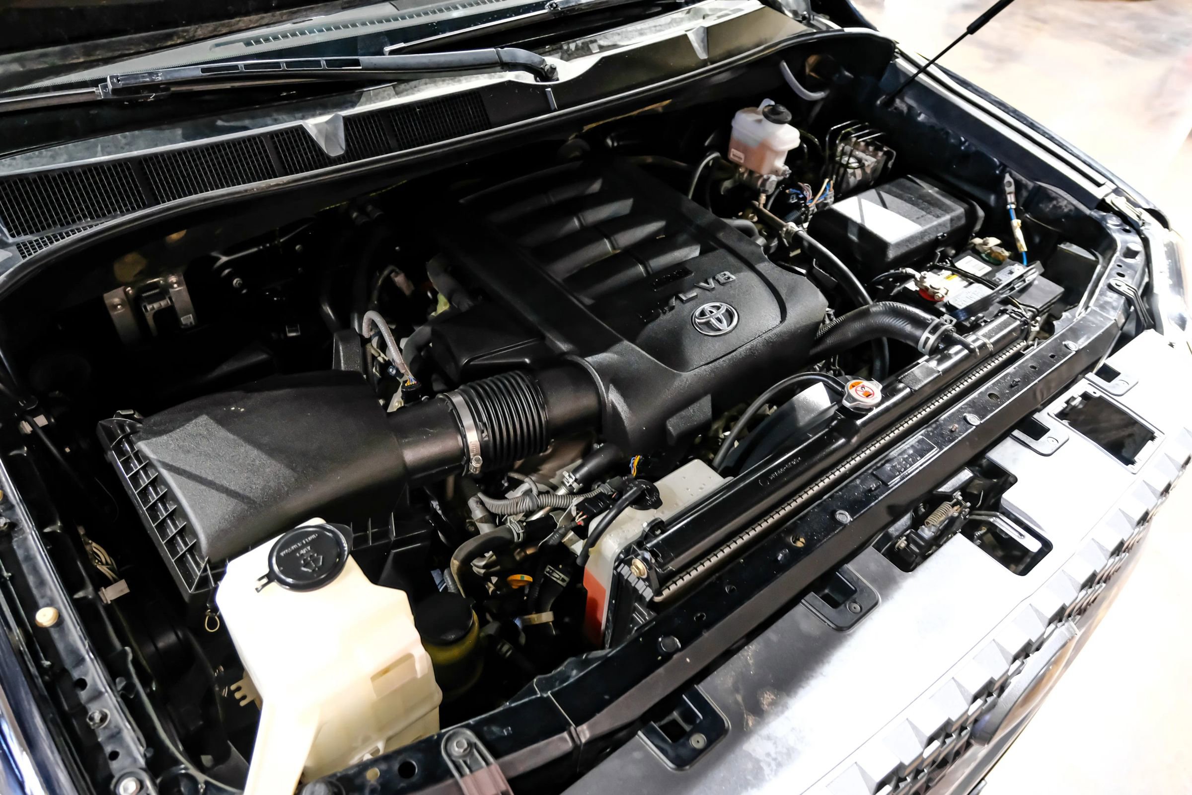 Used 2019 Toyota Tundra SR5 w/ SR5 Upgrade Package AWD/4WD image 60