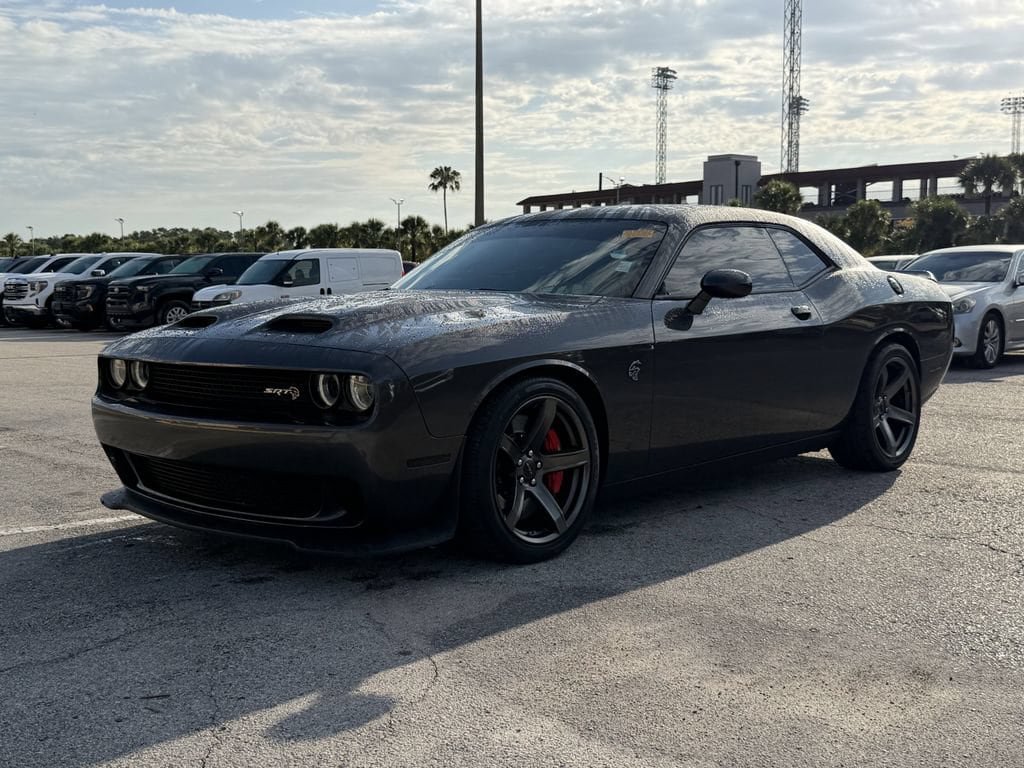 Used 2023 Dodge Challenger SRT Hellcat w/ Driver Convenience Group RWD image 9