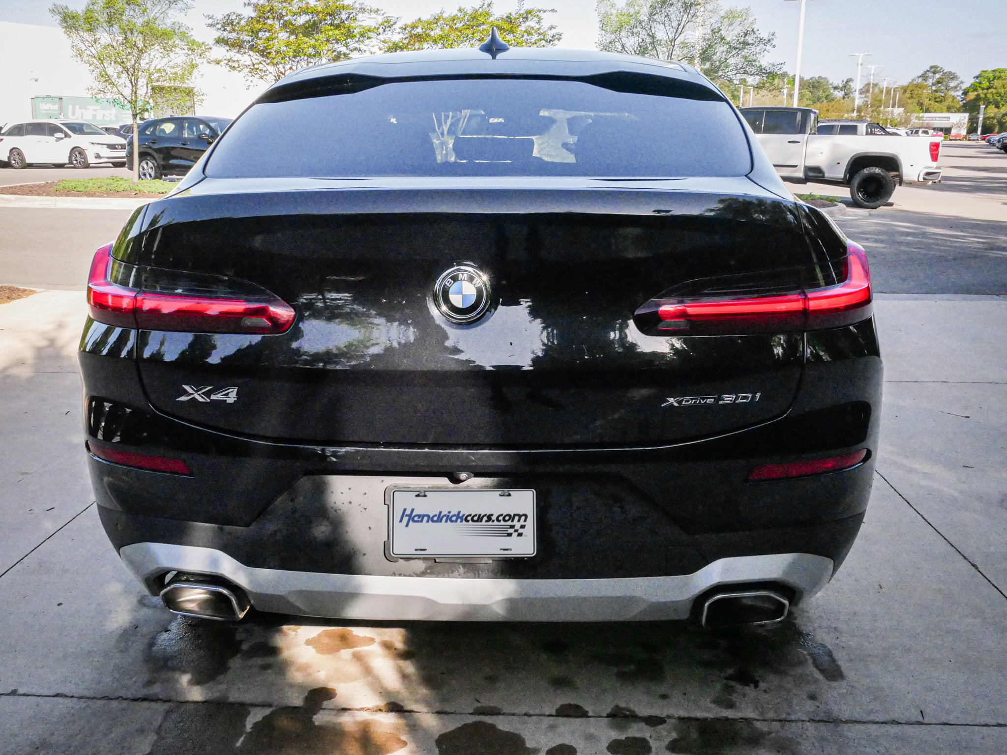 Used 2023 BMW X4 xDrive30i w/ Parking Assistance Package image 10