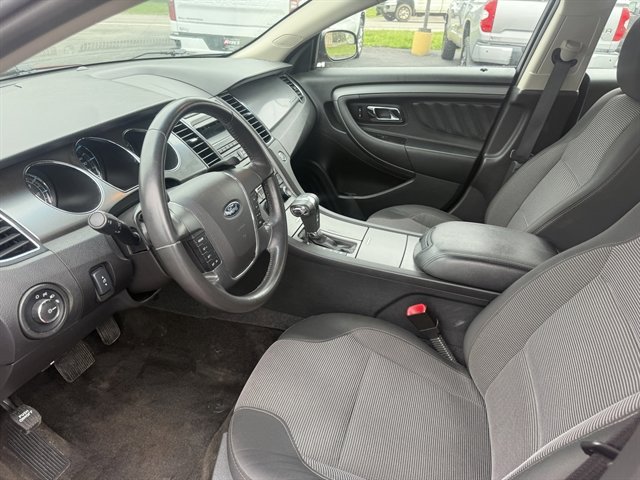 Used 2012 Ford Taurus SEL FWD image 7