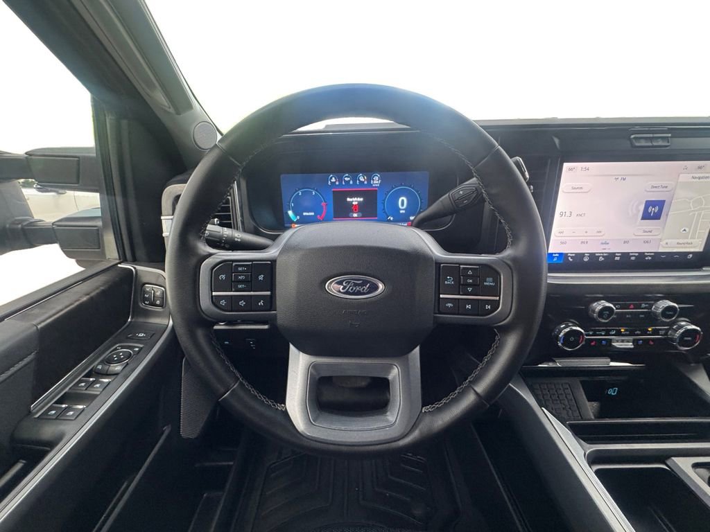 Used 2025 Ford F250 Lariat w/ FX4 Off-Road Package image 13