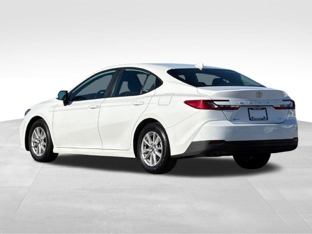 Used 2025 Toyota Camry LE FWD image 3