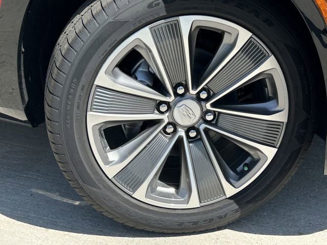 New 2026 Cadillac Vistiq Premium Luxury AWD/4WD image 9