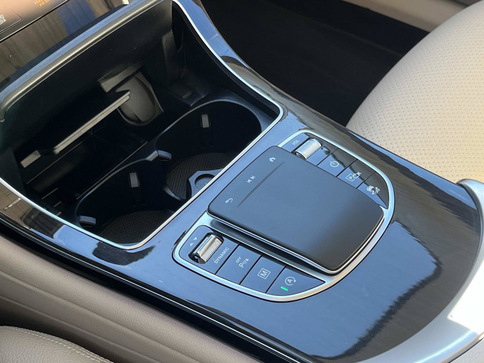 Certified 2022 Mercedes-Benz GLC 300 image 36