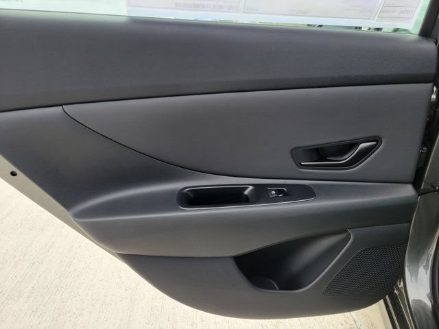 New 2026 Hyundai Elantra SEL Sport FWD image 7