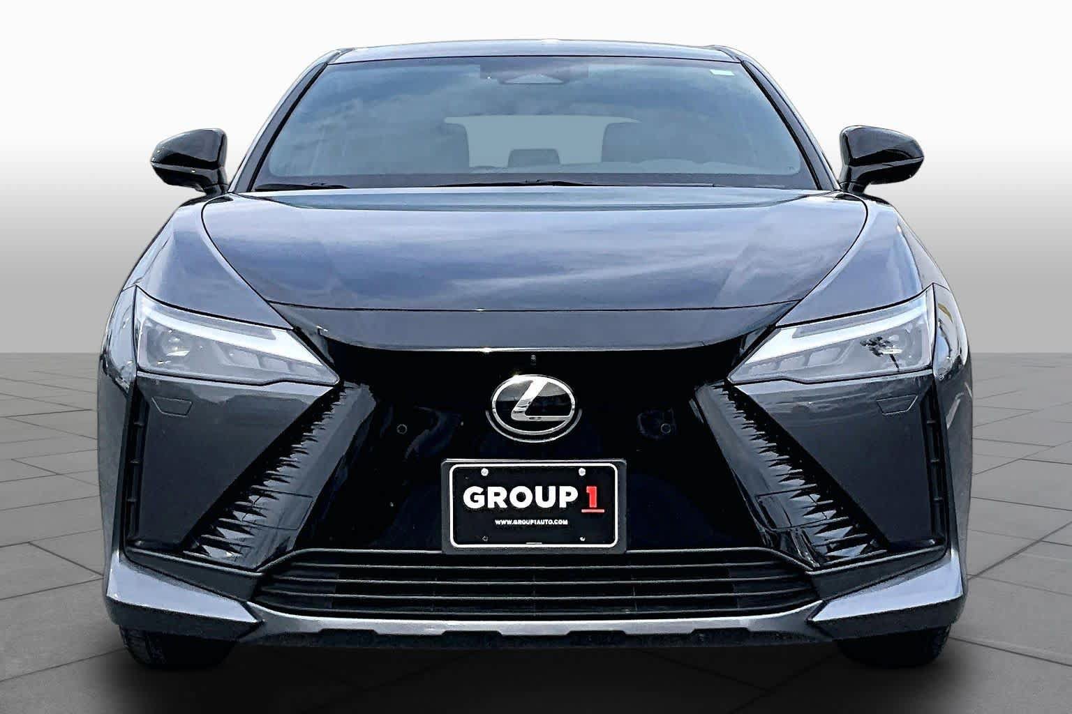 Used 2023 Lexus RZ 450e Premium w/ Technology Package AWD/4WD image 3