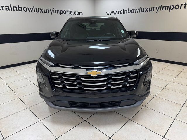 Used 2025 Chevrolet Equinox LT FWD image 2
